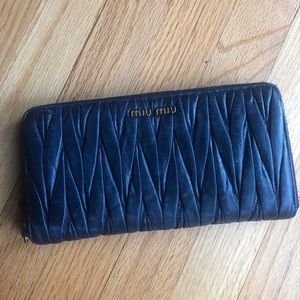 🔥Superbowl Sale🔥Auth Miu Miu  Wallet